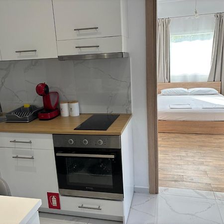 Sofia Guesthouse 尼尔斯吉尼 外观 照片