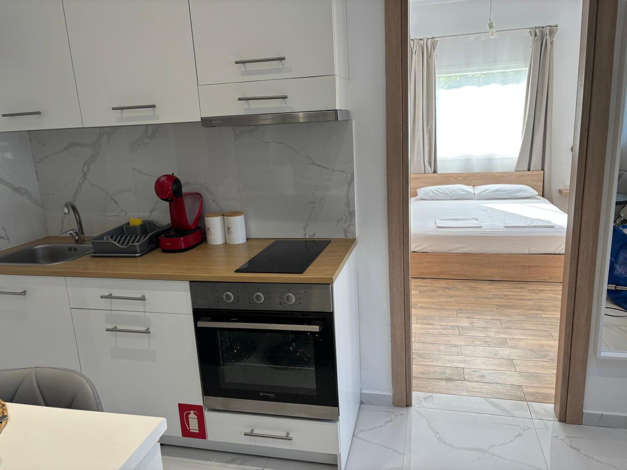 Sofia Guesthouse 尼尔斯吉尼 外观 照片